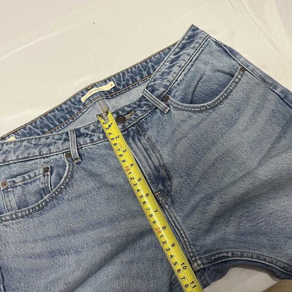 Levi's Premium Low Loose Jeans Fits Size 32x31 Baggy Wide Leg Distressed Denim - Picture 6 of 8